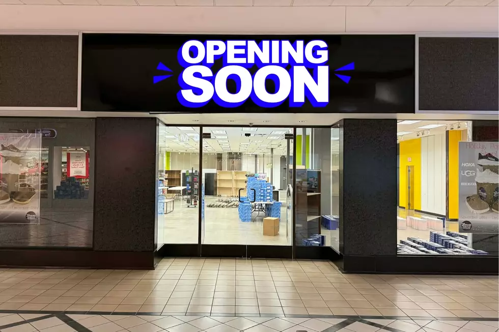 New Pop-Up Shoe Store Steps Into Eastridge Mall Just in Time for Black Friday